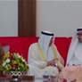 نيابة عن رئيس الدولة.. منصور بن زايد يصل البحرين ليرأس وفد الإمارات في القمة الخليجية الـ 46