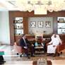 سيف بن زايد يلتقي وزير الشؤون الداخلية الكازاخستاني ويشهد توقيع مذكرة تفاهم للاعتراف برخص القيادة