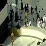 حجاج بيت الله الحرام يتوافدون إلى مشعر منى لقضاء يوم التروية