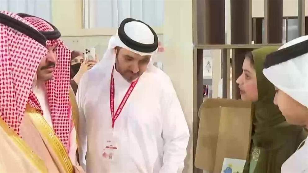 وفد سعودي يزور جناح الإمارات بمعرض بكين الدولي للكتاب