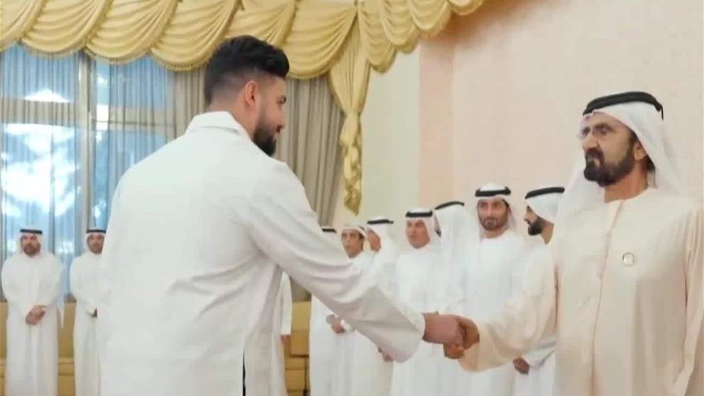 محمد بن راشد يلتقي أوائل خريجي جامعة محمد بن راشد للطب والعلوم الصحية