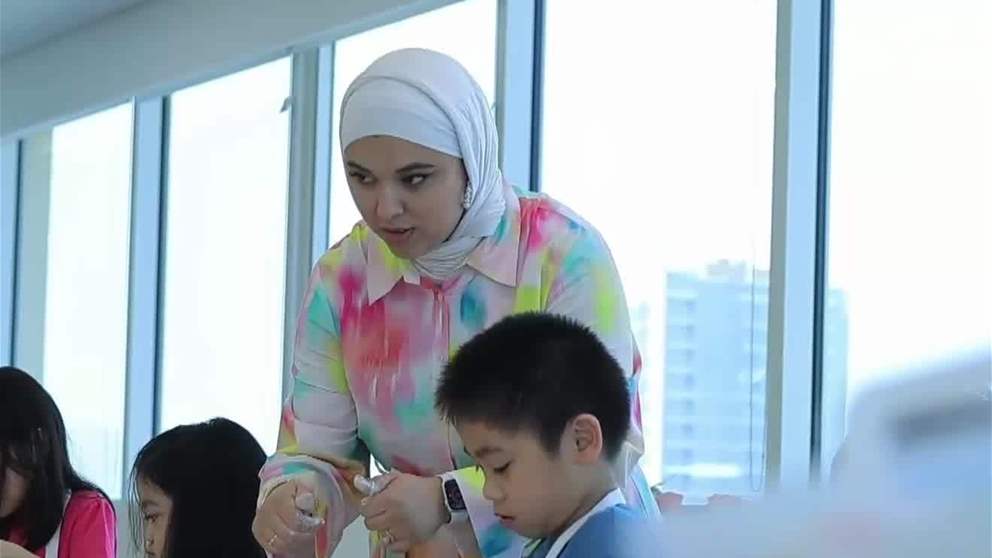 مدرسة الخط والزخرفة في الفجيرة تنظم مخيمًا صيفيًا لتنمية مهارات الطلبة والناشئة خلال عطلة الصيف