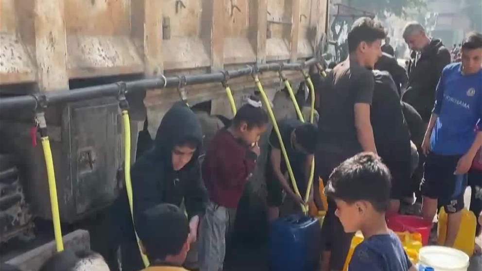 أخبار اقليمية ودولية | مقتل 13 فلسطينيا بنيران إسرائيلية ووفاة طفلة جوعا في غزة