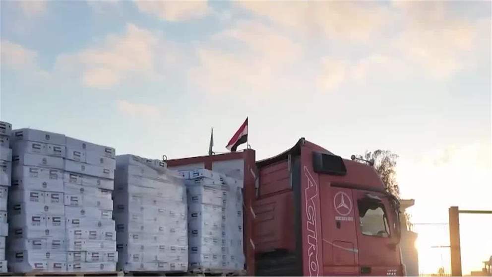 الفارس الشهم 3...دخول 325 شاحنة مساعدات اماراتية تحمل 6775 طنا الى قطاع غزة منذ فتح المعابر