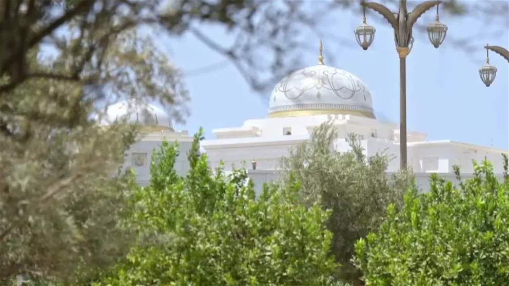 منصور بن زايد يستقبل رئيس وزراء السنغال ويبحثان تعزيز التعاون الثنائي