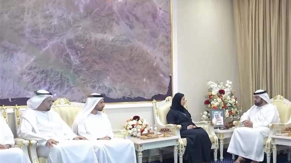  محمد  الشرقي  يشهد توقيع مذكرة تفاهم بين "وزارة التربية والتعليم" و "نادي الفجيرة للفنون القتالية" ويشيد بأهدافها