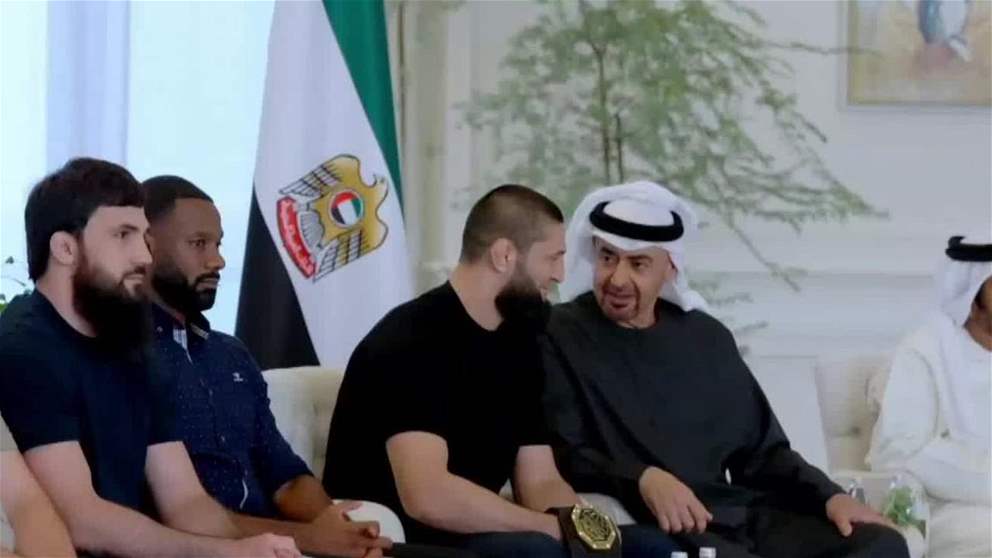 رئيس الدولة يستقبل بطل العالم في الوزن المتوسط في منافسات يو اف سي