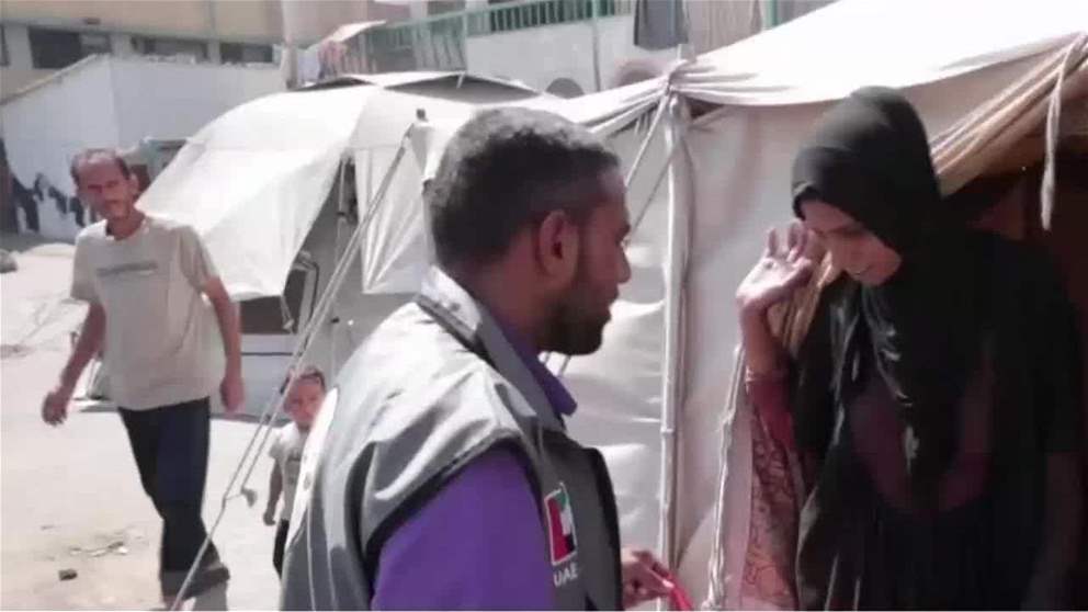 الفارس الشهم 3 توزع الملابس على النازحين في غزة