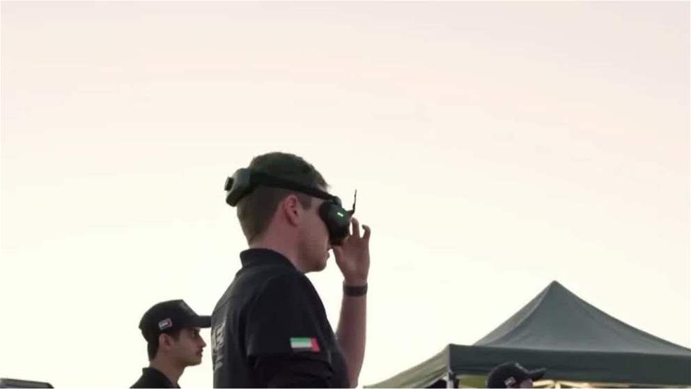 شرطة دبي تمتلك أسرع طائرة مسيرة في العالم وتدخل غينيس بسرعة 580 كم في ساعة