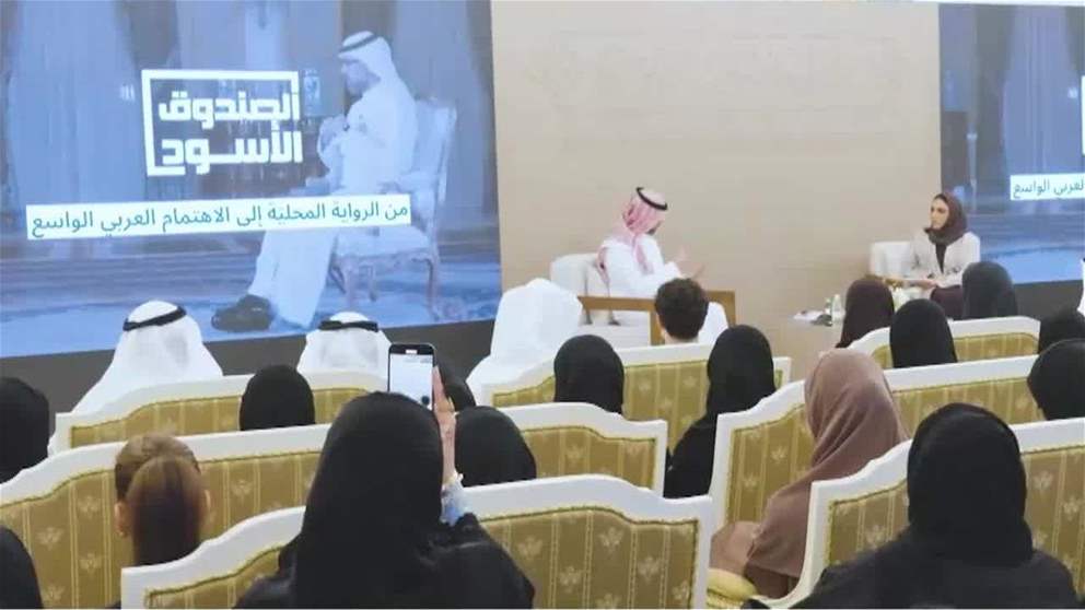 سمو الشيخ محمد بن حمد الشرقي ولي عهد الفجيرة حفظه الله، يشهد محاضرة "الإعلام الرقمي: كيف يشكل الإعلام تأثيراً عابراً للحدود؟"