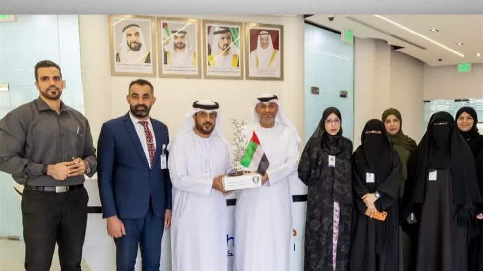 بلدية دبا توزع 54 شتلة من شجرة الغاف احتفاء بعيد الاتحاد ال 54