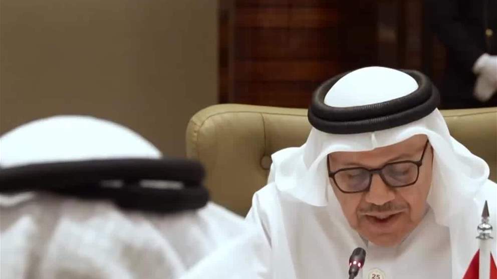 الامارت تشارك البحرين أفراحها بالعيد الوطني