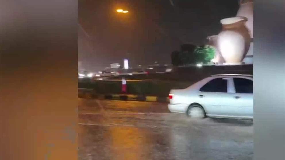 هطول أمطار الخير على مناطق مختلفة بالفجيرة 