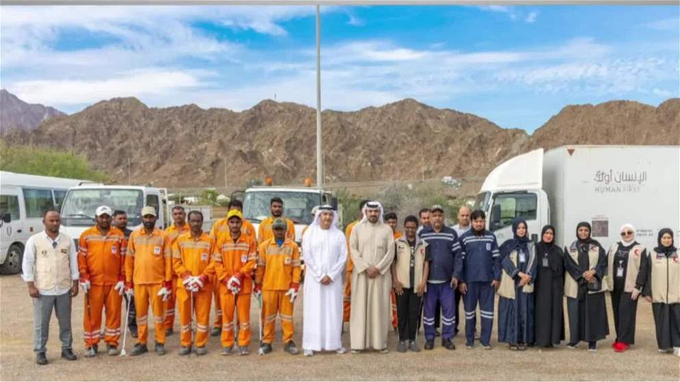 بلدية دبا تنظم فعالية "بحرنا مسؤوليتنا" بالتعاون مع هيئة الهلال الأحمر الإماراتي في منطقة الفقيت لحماية البيئة الساحلية 