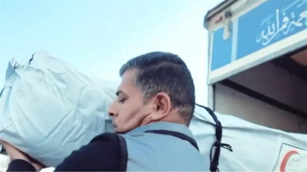 الإمارات تقدم خياماً ومستلزمات إيواء للنازحين في خان يونس