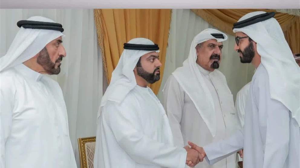 محمد الشرقي يقدم واجب العزاء في وفاة الشيخ عبد الرحمن بن علي النعيمي