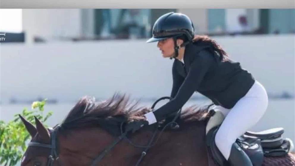 فرسان الامارات يواصلون التألق في كأس فاطمة بنت مبارك الدولية لقفز الحواجز