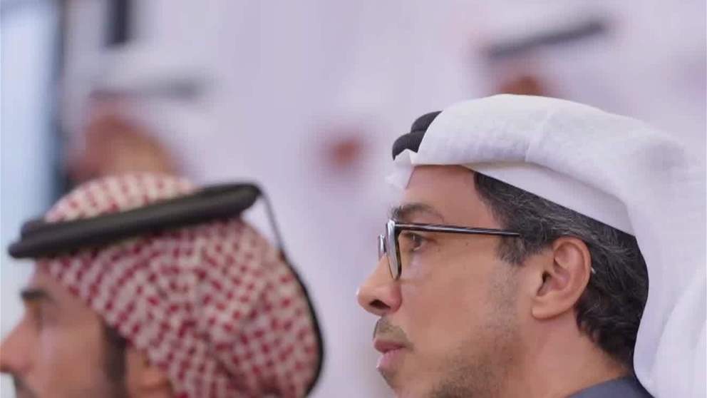 منصور بن زايد يستقبل جاسم بن حمد آل ثاني ويشهدان جانباً من منافسات جولة الجياد العربية-أبوظبي