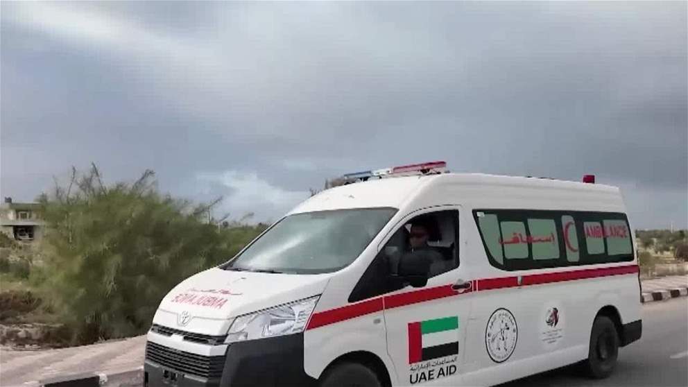 ادخال 7 سيارات اسعاف وصهريج مياه ومساعدات طبية وغذائية ضمن الفارس الشهم 3