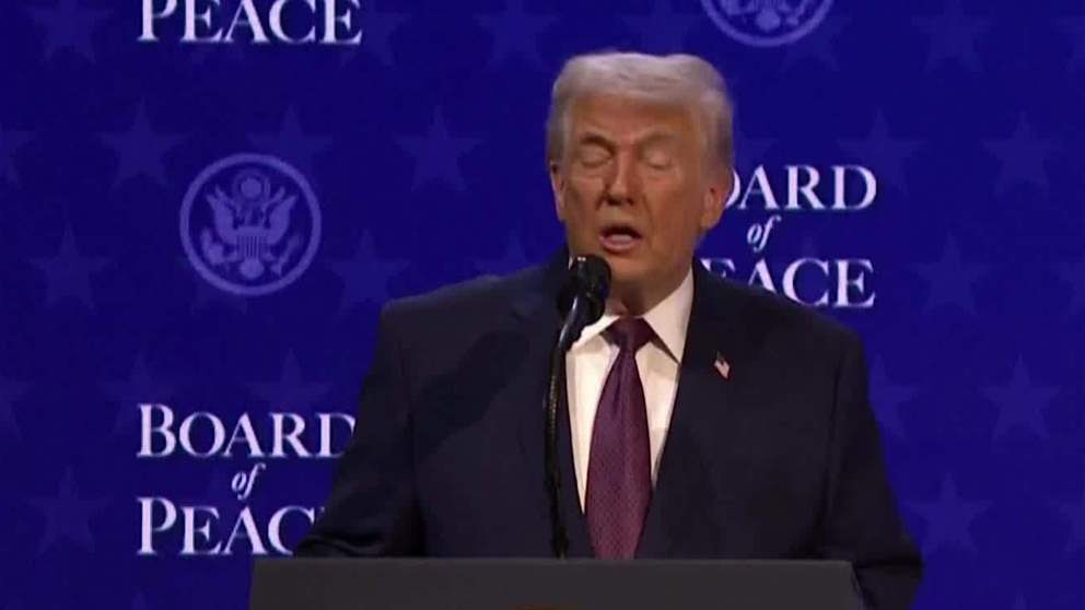 أخبار اقليمية ودولية | ترامب يعلن التوصل لاتفاق "دائم" بشأن غرينلاند ويعلق الرسوم الجمركية على الأوروبيين