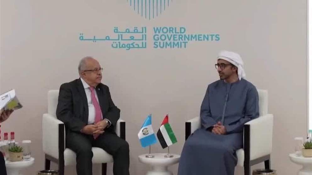 عبدالله بن زايد يستقبل عددا من المسؤولين المشاركين في القمة العالمية للحكومات