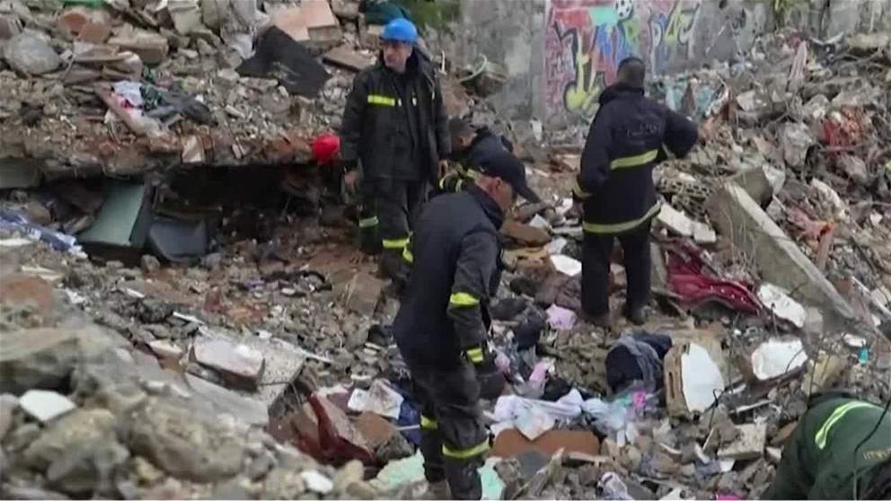 انهيار مبانٍ في طرابلس اللبنانية يودي بحياة 15 شخصاً