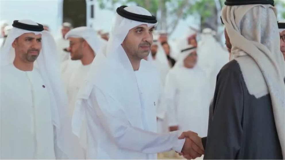 رئيس الدولة يستقبل المشاركين في برنامج القادة الإماراتيين من الصف الثاني الذي عقد في الصين