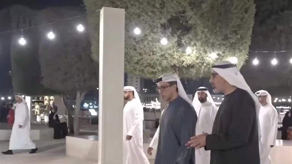 منصور بن زايد وخالد بن محمد بن زايد يحضران المجلس الرمضاني لحكومة ابوظبي " برزة ابوظبي " في قصر الحصن 