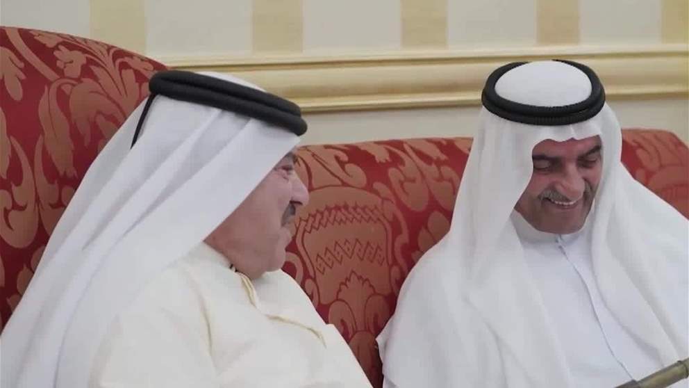 حمد الشرقي يستقبل جموع المهنئين بشهر رمضان بحضور ولي العهد