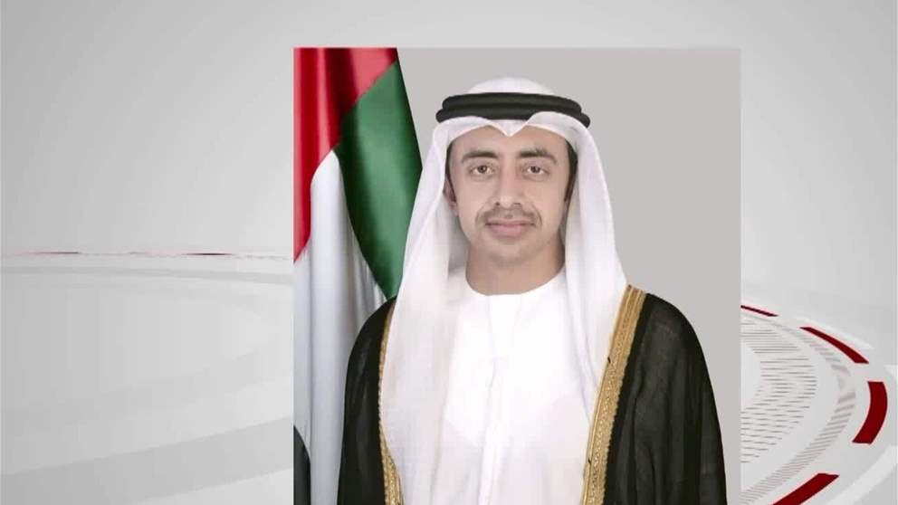 عبد الله بن زايد يبحث هاتفياً مع عدد من وزراء الخارجية تطورات الأوضاع في المنطقة