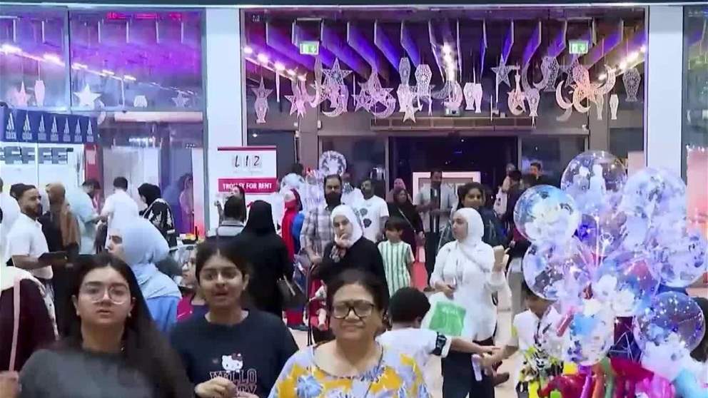 الامارات .. زخم يملآ الاسواق والمراكز التجارية
