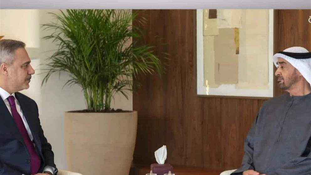 رئيس الدولة يستقبل وزير الخارجية التركي