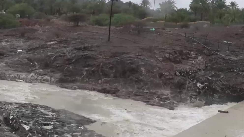 الامطار في الفجيرة ترسم مشهدا بنبض بالخير والفرح