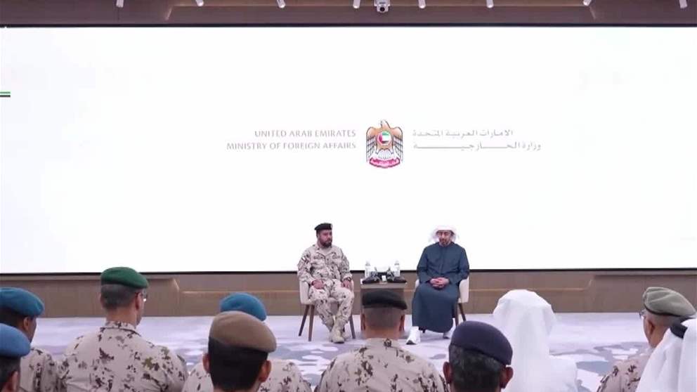 عبدالله بن زايد يستقبل وفداً من كلية الدفاع الوطني