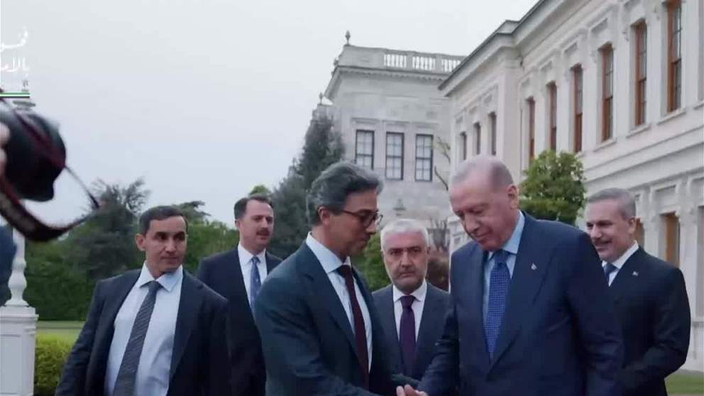 منصور بن زايد والرئيس التركي يبحثان علاقات التعاون بين البلدين 