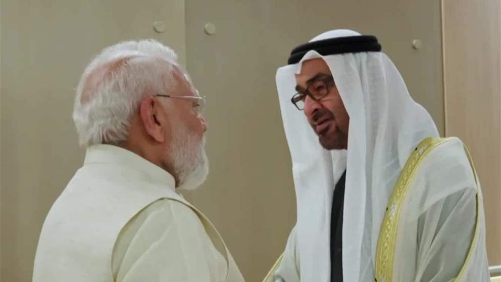 رئيس الدولة في مقدمة مستقبليه.. رئيس وزراء الهند يصل الإمارات في زيارة رسمية