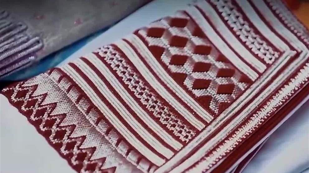 " التلي " .. خيوط اماراتية تحفظ ذاكرة الجمال والتراث