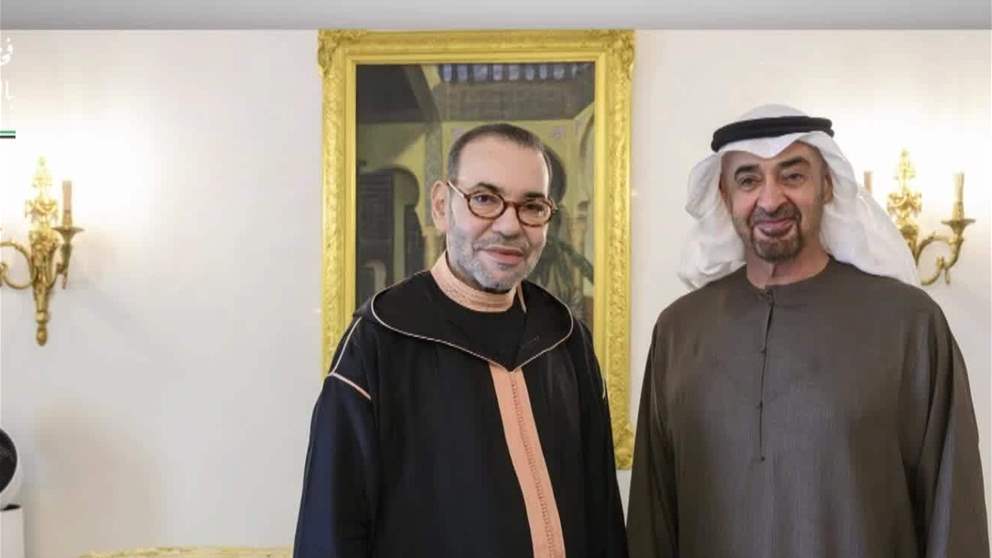 رئيس الدولة يلتقي الملك محمد السادس في إطار زيارة خاصة إلى المغرب