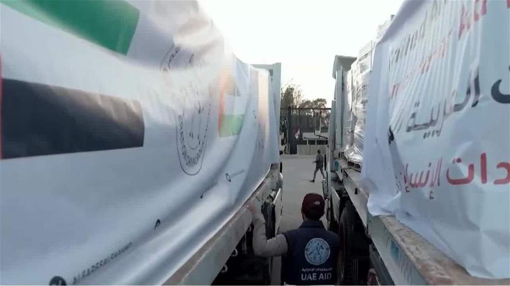 ضمن عملية الفارس الشهم 3 ..دخول 4 قوافل مساعدات اماراتية الى غزة تحمل 740 طنا من الطرود الغذائية