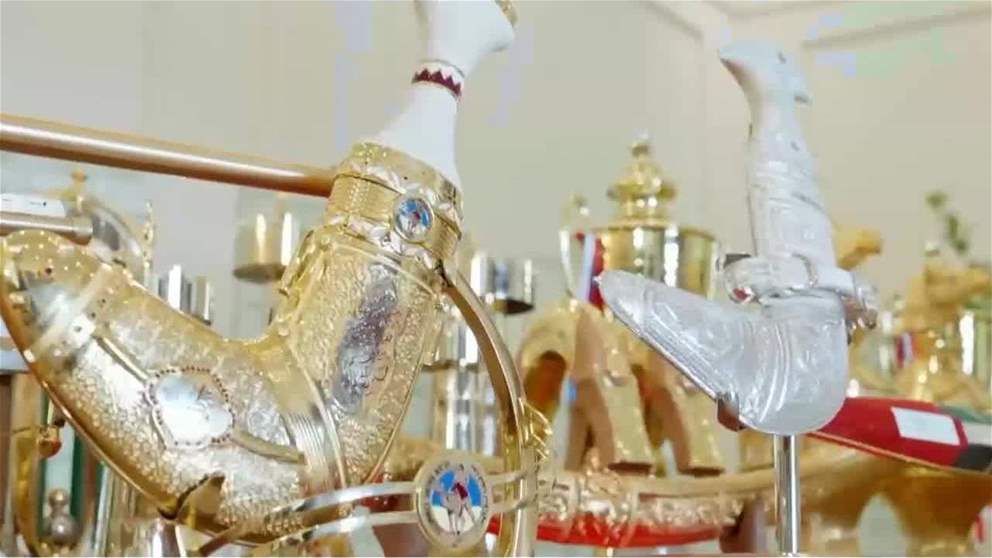  رئيس الدولة يستقبل فريق هجن الرئاسة