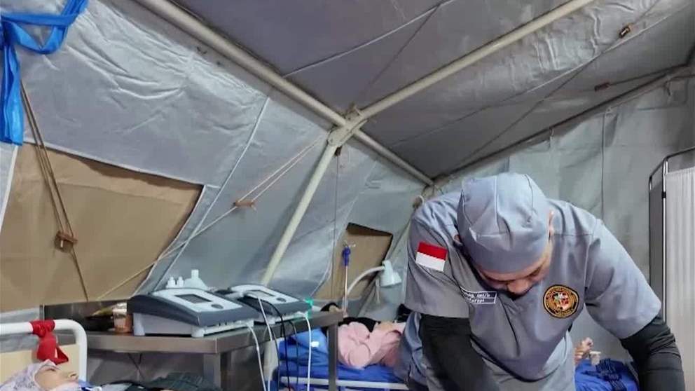 رسالة إنسانية مشتركة.. الطاقم الطبي الإندونيسي يواصل دعم المرضى الفلسطينيين في المستشفى الإماراتي العائم