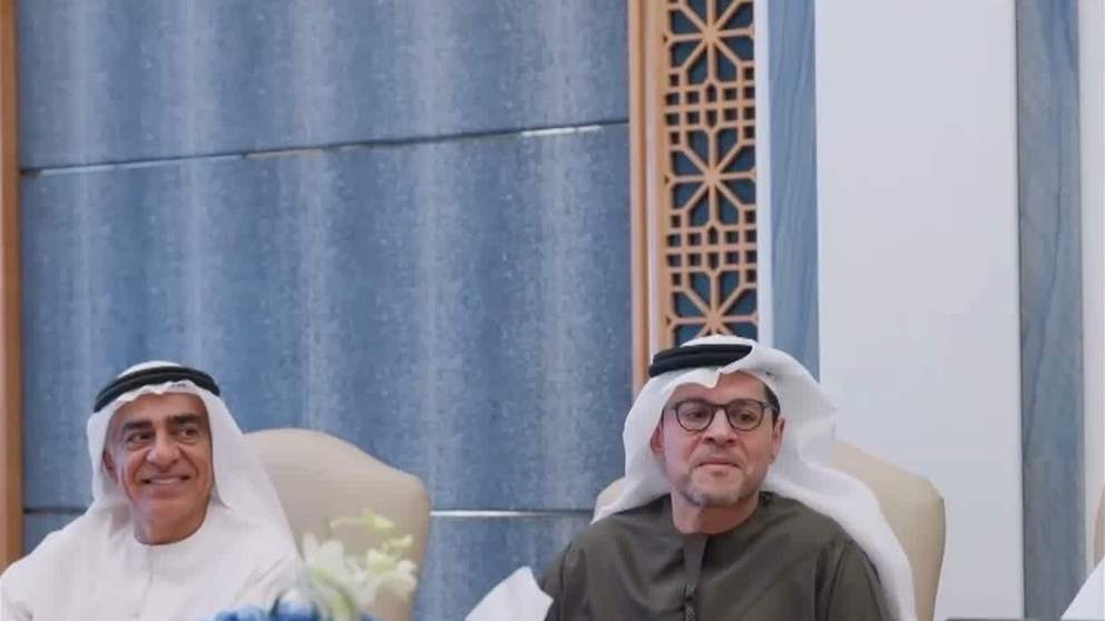 منصور بن زايد يترأس اجتماع مجلس إدارة مجلس الاستقرار المالي.. ويعتمد خطة للذكاء الاصطناعي وعقد المؤتمر الأول للاستقرار المالي