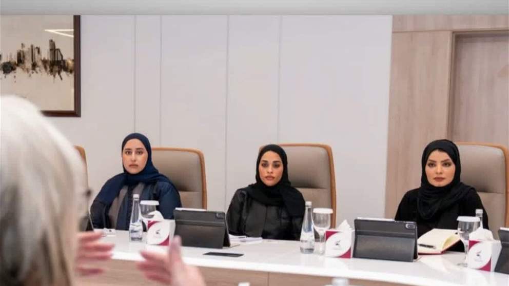 دائرة الموارد البشرية تبحث تعزيز مهارات الشباب مع جامعة الفجيرة