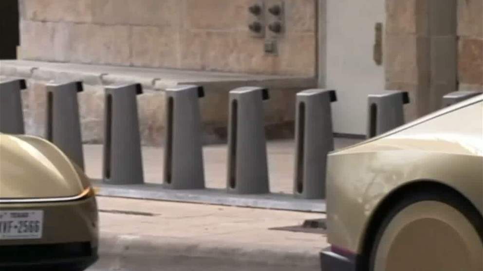 "تسلا" تطلق سيارة الأجرة ذاتية القيادة "سايبركاب"