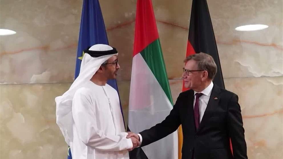 عبدالله بن زايد يلتقي وزير الخارجية الألماني ويبحثان تعزيز العلاقات الإستراتيجية بين البلدين