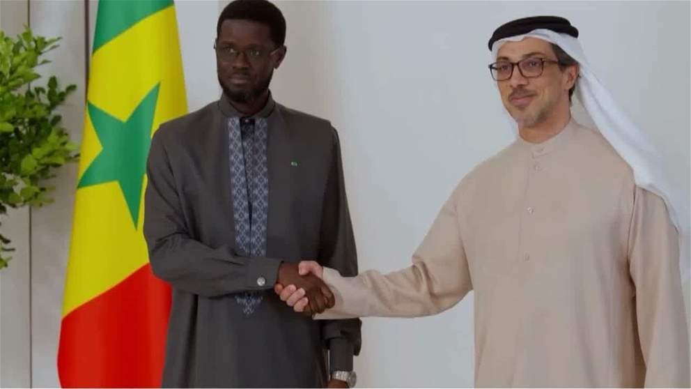 منصور بن زايد يلتقي الرئيس السنغالي