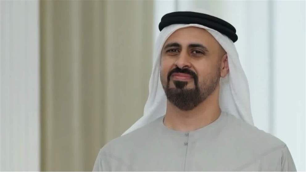رئيس الدولة يمنح طاقم طائرة فلاي دبي وسام زايد الثاني..وحمدان بن محمد بن راشد يقلد الاوسمة