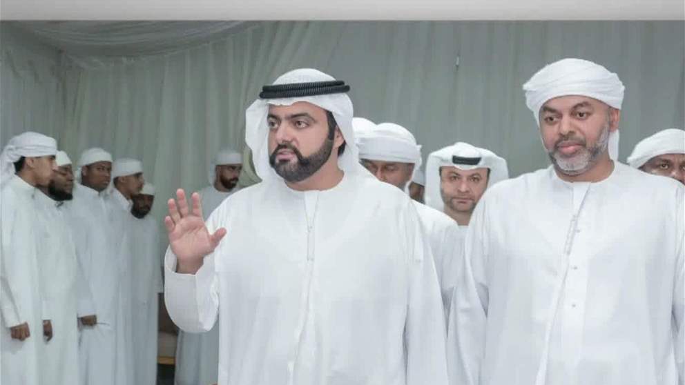 محمد الشرقي يقدم واجب العزاء في وفاة أحمد سعيد سالم عبيد المرشدي