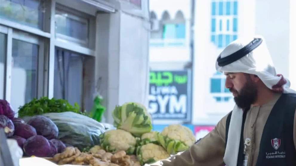بلدية الفجيرة تستكمل استعداداتها لاستقبال عيد الفطر السعيد 