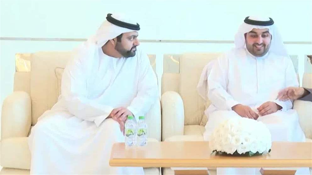 حاكم الفجيرة يقدم واجب العزاء في وفاة الشيخة حصة بنت حميد بن عبدالرحمن الشامسي